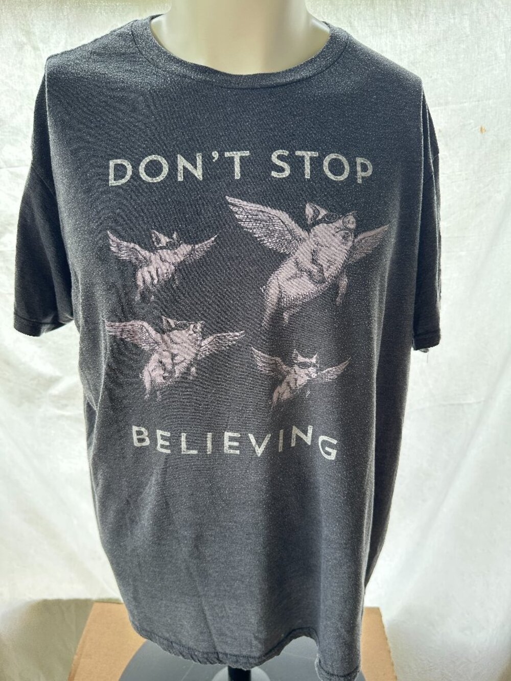 Headline Shirts Don't Stop Believing Men's Gray T Shirt Size XL Cotton Polyester
